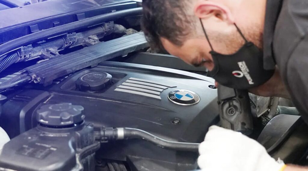 BMW Repair Dubai - Best BMW Service Centre - BMW Garage in Dubai